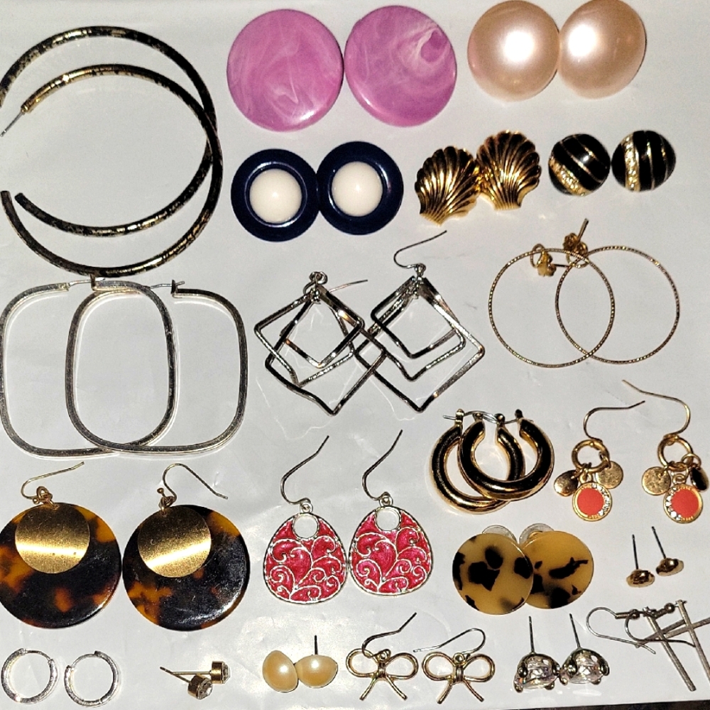 Assorted pierced earrings costume jewelry lot